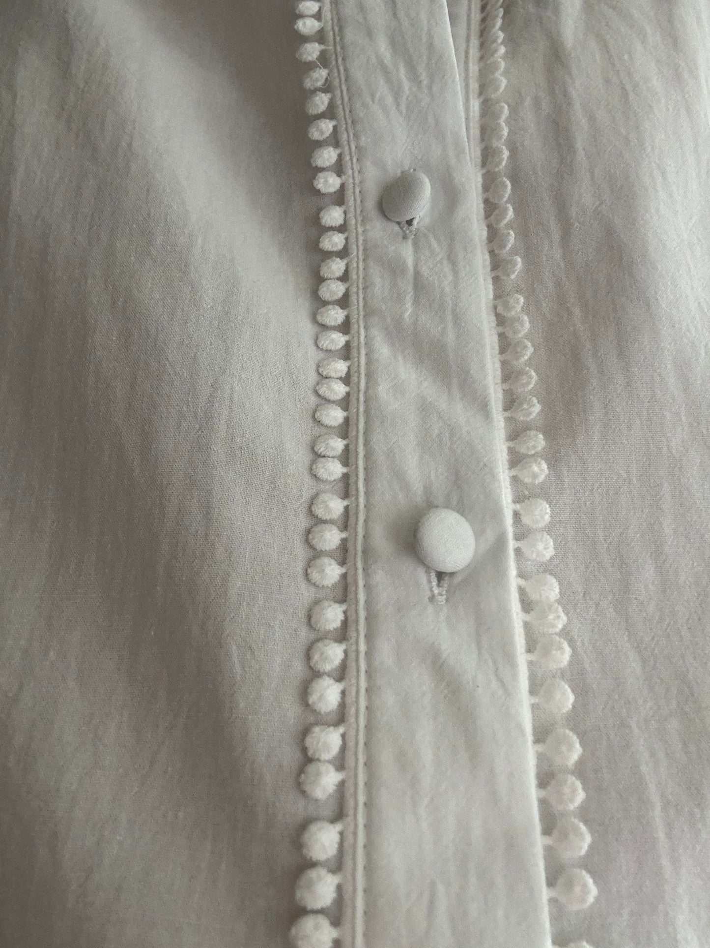 blouse met kanten details