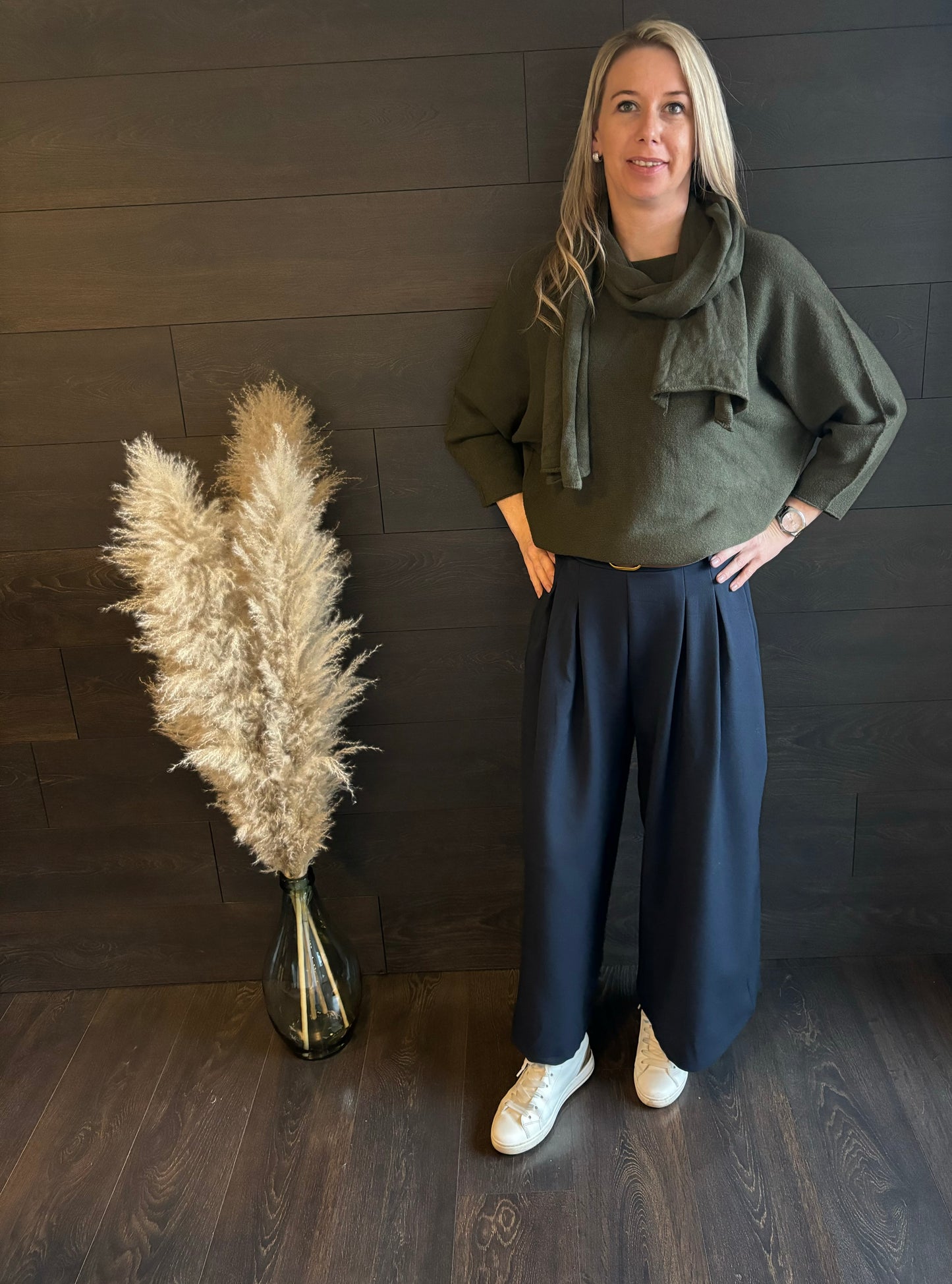 Blauwe geklede broek