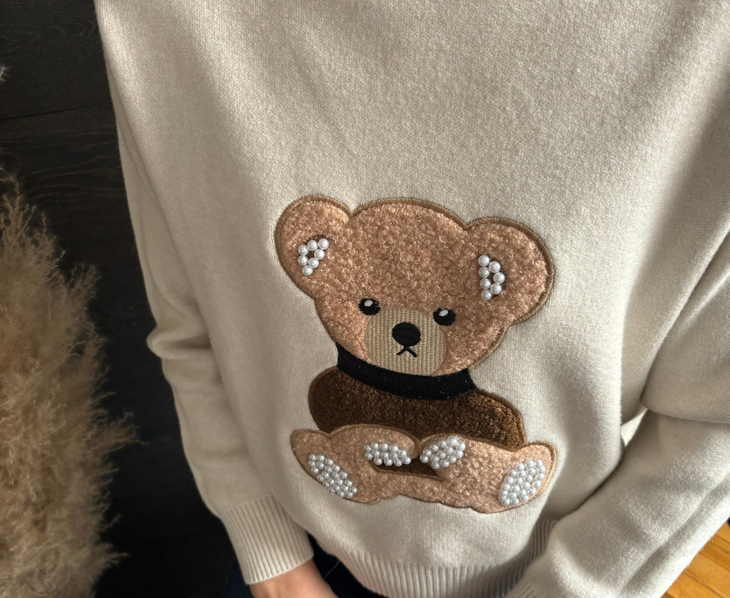 Trui beer met parels